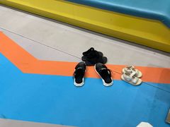 -爱蹦iBOON蹦床运动馆(江汉店)