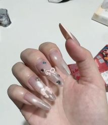 -U+nail优加专业美甲美睫