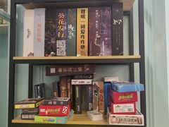 -安格丽娜·狗咖·猫咖羊驼咖(春熙路百盛商场店)