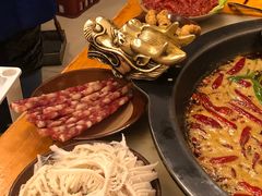 -黄潇洒老火锅(九眼桥宏济巷店)
