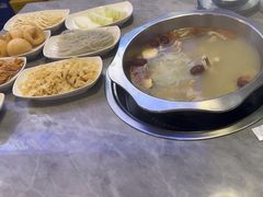 -光头药膳鸡(莱茵小镇店)