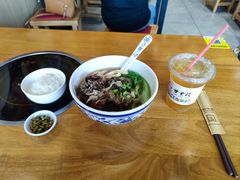 -甘掌门·化州驰名牛杂粉(越秀店)