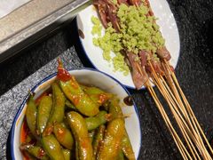 -何妹湿辣牛肉·粤式烧烤砂煲(桂雅路店)