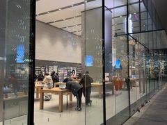 -Apple零售店(华贸购物中心店)