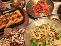 -草家酱蟹炭火烤肉店(珲春南路一店)