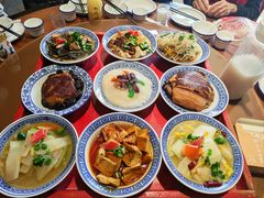-蓝田九大碗民俗食府(蓝田店)