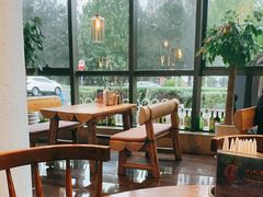 -恰餐厅及酒吧 CHAR Bar & Grill (北京丽都皇冠假日店)