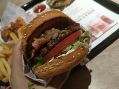 BBQ培根牛肉特堡-The Habit Burger Grill 哈比特汉堡(复兴soho店)