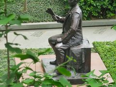 -穹六人间 people 6(岳阳路店)