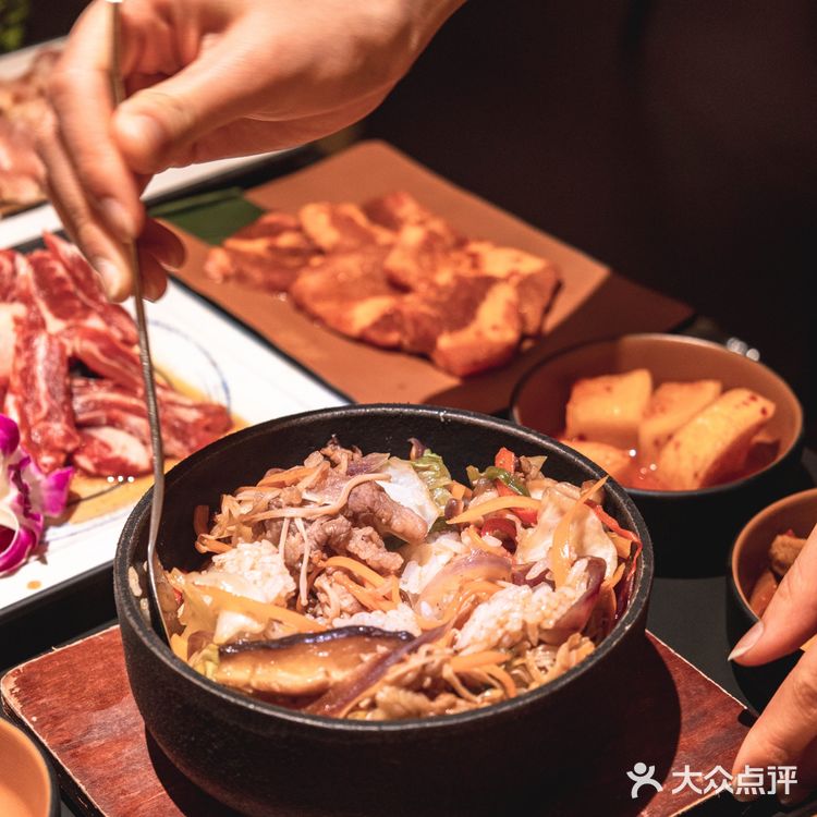 广州地道炭火烤肉，借机熏烤一下浪漫情人节