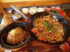 -富正毅三下锅·湘西韵味(天门山索道店)