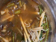 -柳州肥姨妈大骨螺蛳粉(曹路店)