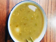 绿豆沙加汤圆-勤記甜品