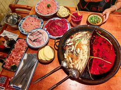 -周小明火锅(黑金冠社区店)