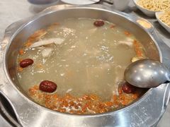 -光头药膳鸡(莱茵小镇店)