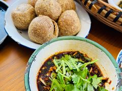 -包整·丝娃娃(一览甲秀楼风景店)