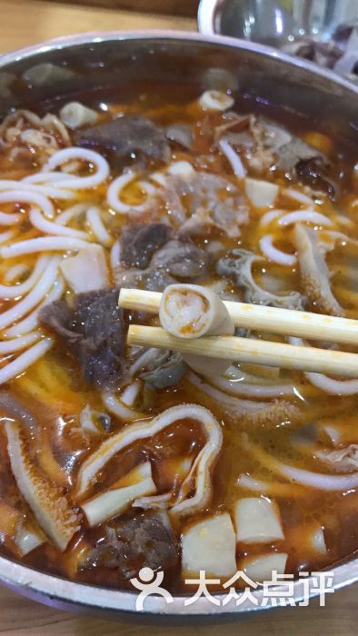 遵义虾子张六羊肉粉羊肠图片 - 第1张