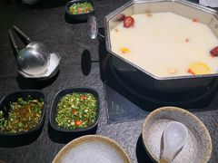 -新草堂锅物料理(泉城路店)