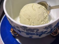 -新荣记(BFC外滩金融中心店)