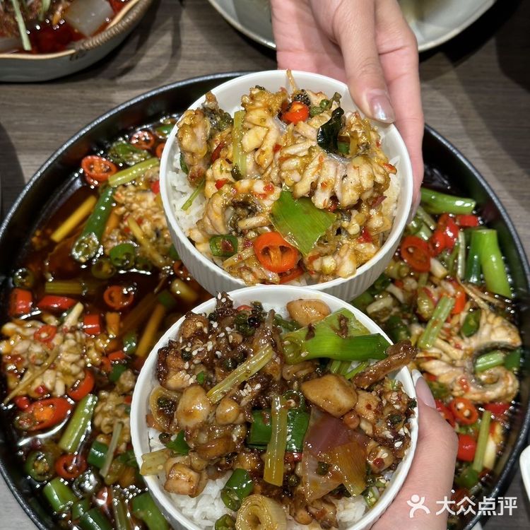 大连的!新晋川菜馆过于费米饭了🍚环境一绝