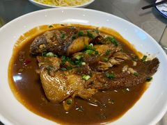 红烧鱼-小本鸡饭店(滨江白马湖店)