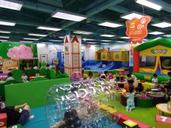 -莫莉幻想儿童乐园(郑州丹尼斯三天地店)