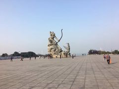 -巴陵广场