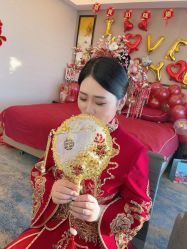 -红馆妆造(中央大街店)