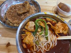 -柳州肥姨妈大骨螺蛳粉(曹路店)