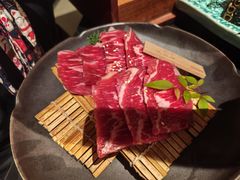 -山川小町·极番烧肉(新地假日广场店)