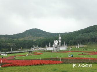 1.交通 开车从长春市区出发差不多两个小时左右