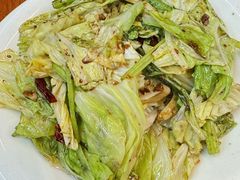 -东北四季饺子王(华山路店)