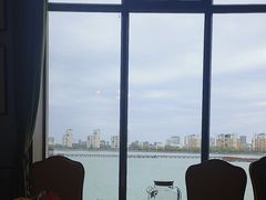 -贝勒爷·酥不腻烤鸭