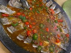 -香巴拉云南餐厅(华莱坞店)