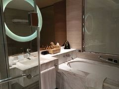 -上海中航虹桥机场泊悦酒店