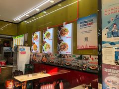 -龙记桂林米粉(财满街店)