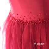 闪耀婚礼的红色礼服[爱心]热烈而灿烂