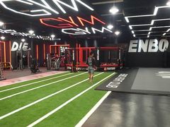 -成杰格斗·拳击·柔术·防身术(建设路店)
