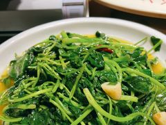 -黄泥岗·地道湖北菜(奥特莱斯店)