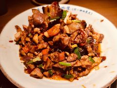 土萝卜干炒土腊肉-吃饭皇帝大土家民族菜(正大广场店)