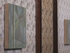 -Nathalie Djurberg与Hans Berg“牛皮纸包裹的月亮”-Prada荣宅当季展览