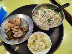 -齐记土鸡米线