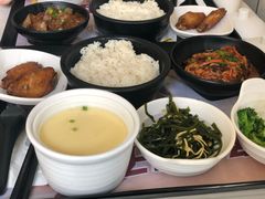 -老娘舅餐厅(黄龙体育中心店)