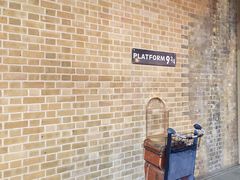 -九又四分之三站台