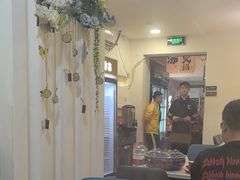 -毛辣果·贵州红酸汤牛肉火锅(西单店)