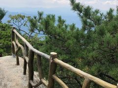 -罗田薄刀峰风景区
