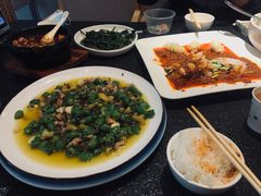 -万重锦·人文川菜馆(骡马市店)