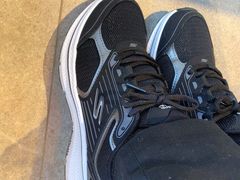 -SKECHERS 斯凯奇(上海国际时尚中心店)