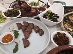 桃仁脆木耳-云腾食府·云南菜