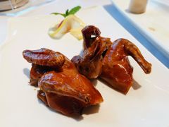 烤乳鸽-春满园·早茶·粤菜·宴会(前海店)